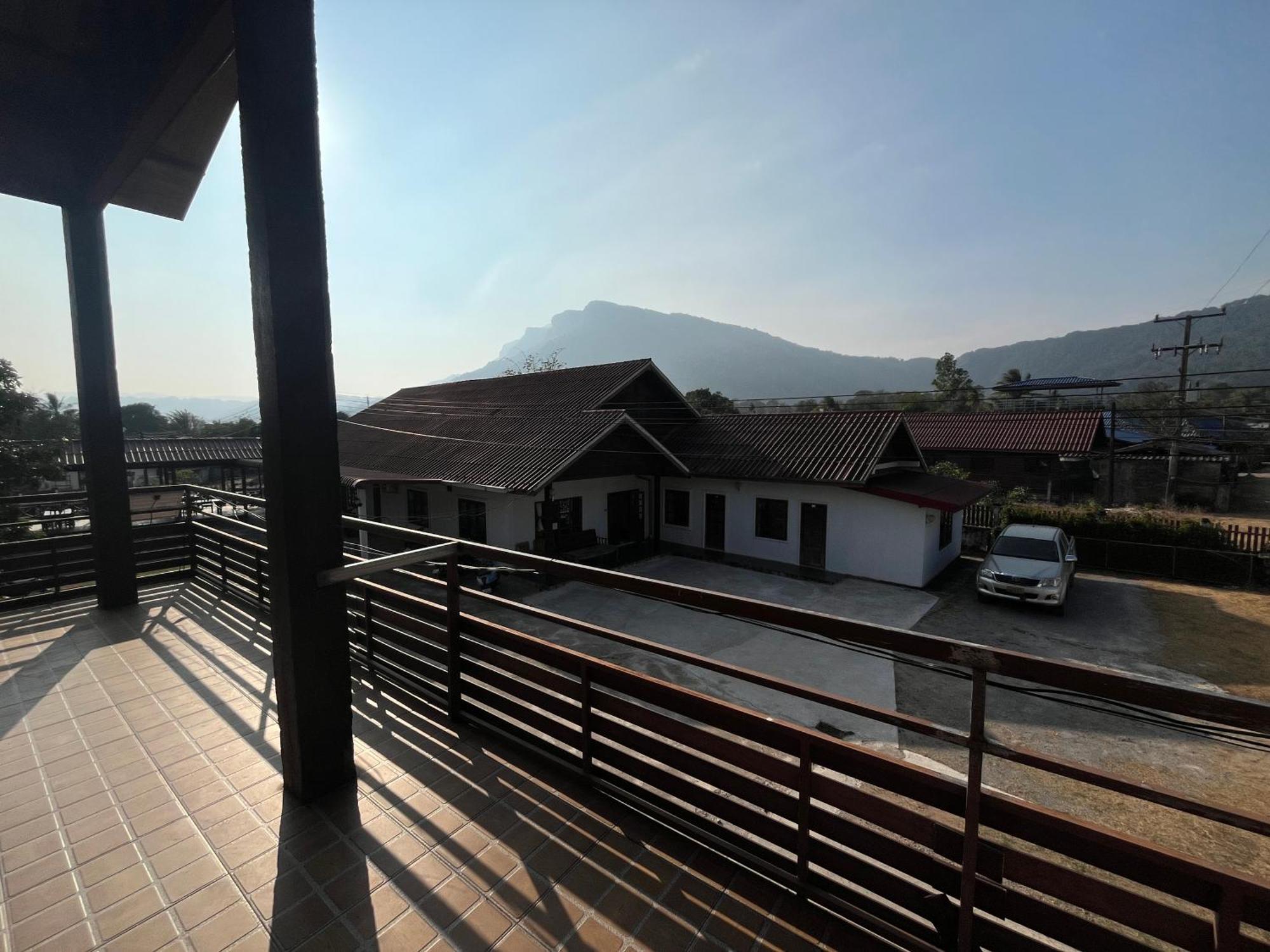 Sanhak Guesthouse 1 Ban Nahin-Nai Ngoại thất bức ảnh