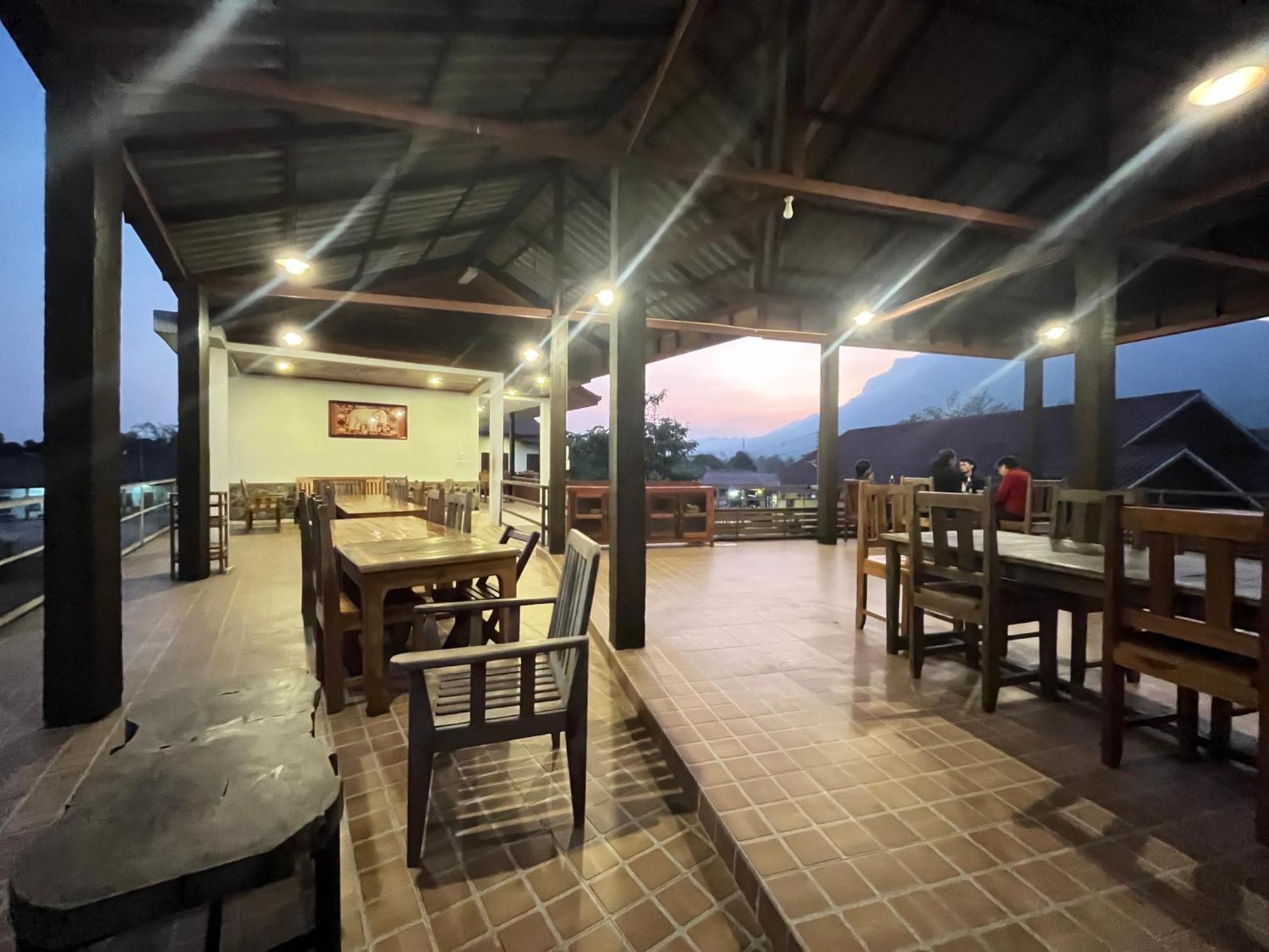 Sanhak Guesthouse 1 Ban Nahin-Nai Ngoại thất bức ảnh