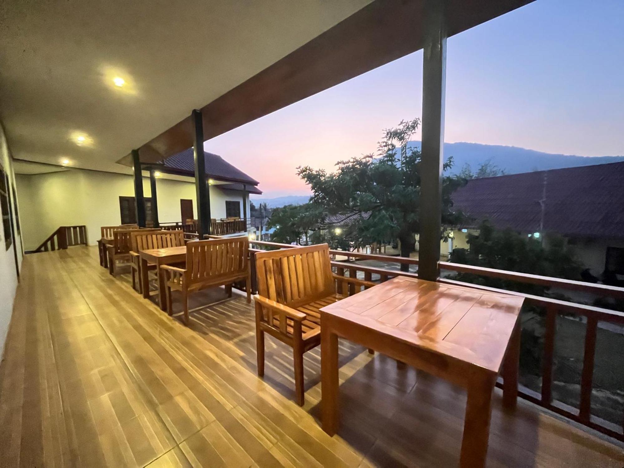 Sanhak Guesthouse 1 Ban Nahin-Nai Ngoại thất bức ảnh